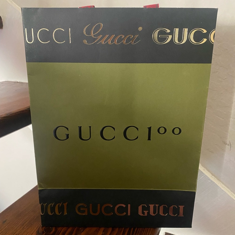Gucci shopping bag with card for receipt